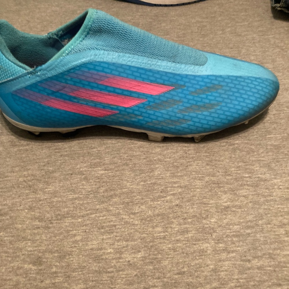 Soccer cleats